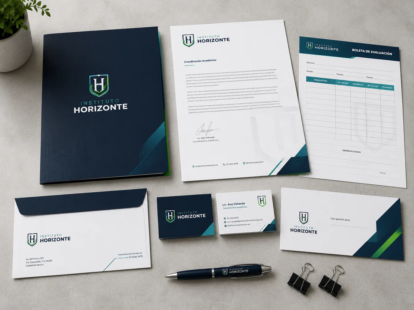 Papelería institucional: carpeta, hojas membretadas, boleta y tarjetas